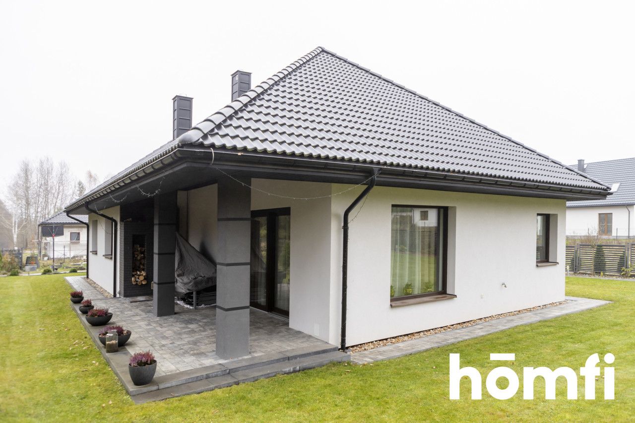 A unique house on Wspólna Street in Górno-Zawada - Дім - Продаж - Kielecki, Górno / Górno-Zawada