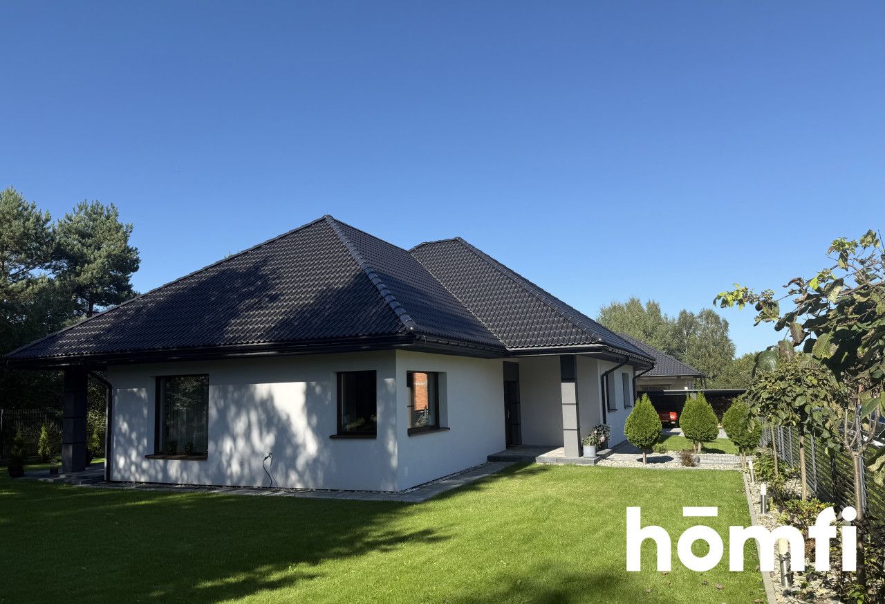 A unique house on Wspólna Street in Górno-Zawada - Дім - Продаж - Kielecki, Górno / Górno-Zawada