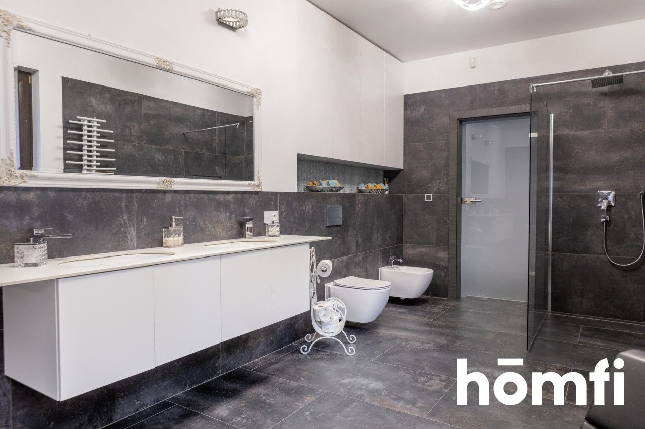 A unique house on Wspólna Street in Górno-Zawada - Дім - Продаж - Kielecki, Górno / Górno-Zawada