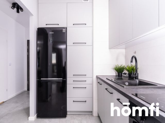 FOR RENT! APARTMENT WITH A VIEW OF THE FORUM HOTEL IN THE MODERN BARSKA 69 DEVELOPMENT - Apartment - Rent - Kraków, Podgórze / Dębniki