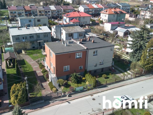 Dom w spokojnej dzielnicy Staszowa! - Dom - Sprzedaż - Staszowski, Staszów