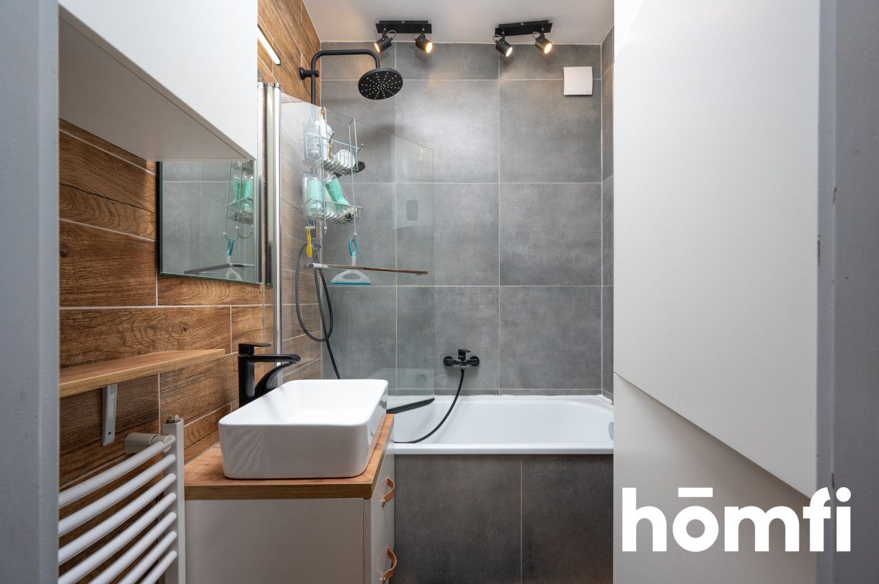 4-pokojowe z oddzielną kuchnią, loggią i piwnicą - Mieszkanie - Sprzedaż - Kraków, Nowa Huta