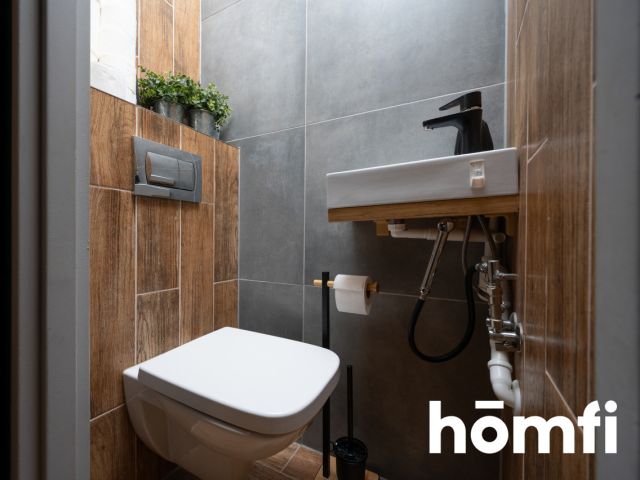 4-room with separate kitchen, loggia and basement - Квартира - Продаж - Kraków, Nowa Huta