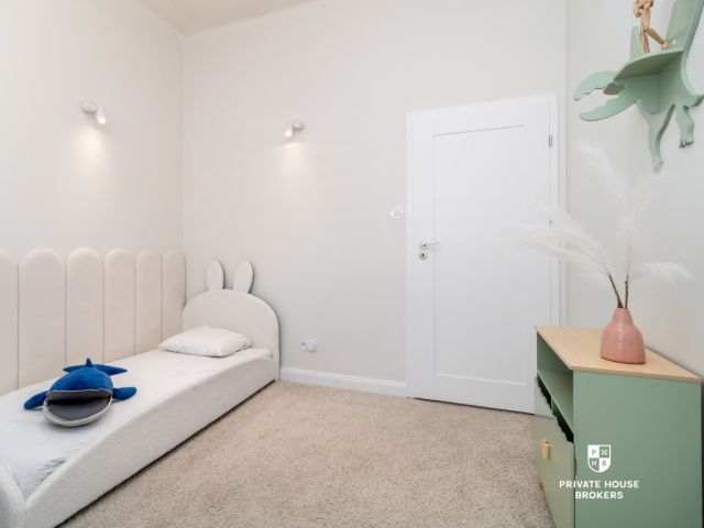 High ceilings | Move-in or rent-ready | Os. Teatralne, 2 balconies - Квартира - Продаж - Kraków, Nowa Huta