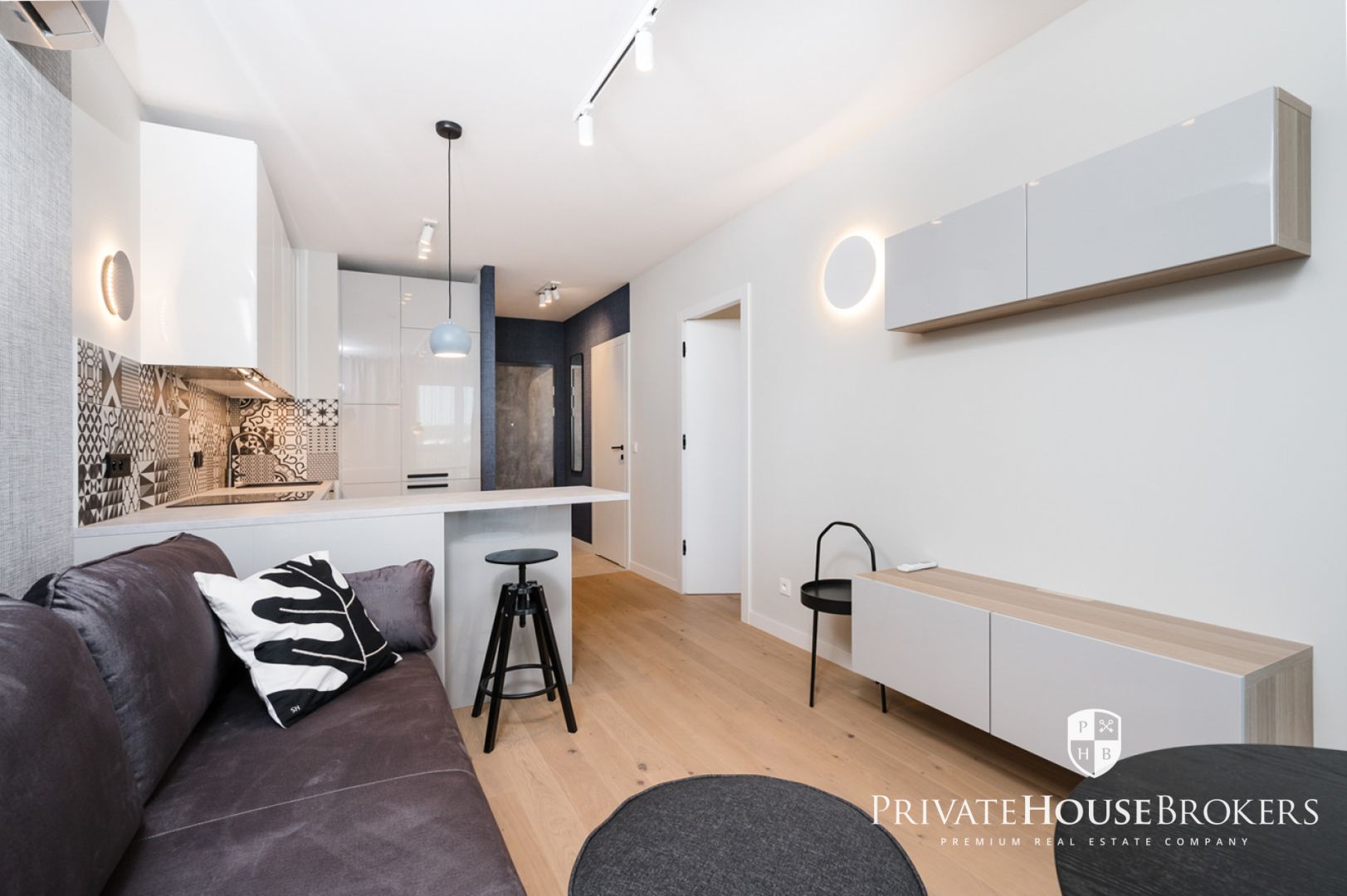 Wykończone w wysokim standardzie 2 pok. z widokiem na Wisłę i Hotel Forum| ul.Barska - Mieszkanie - Wynajem - Kraków, Podgórze / Dębniki