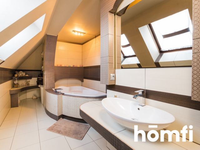 Nieruchomość wielopokoleniowa: dwa domy, piękny ogród i znakomita komunikacja – Chrzanów - Dom - Sprzedaż - Chrzanowski, Chrzanów