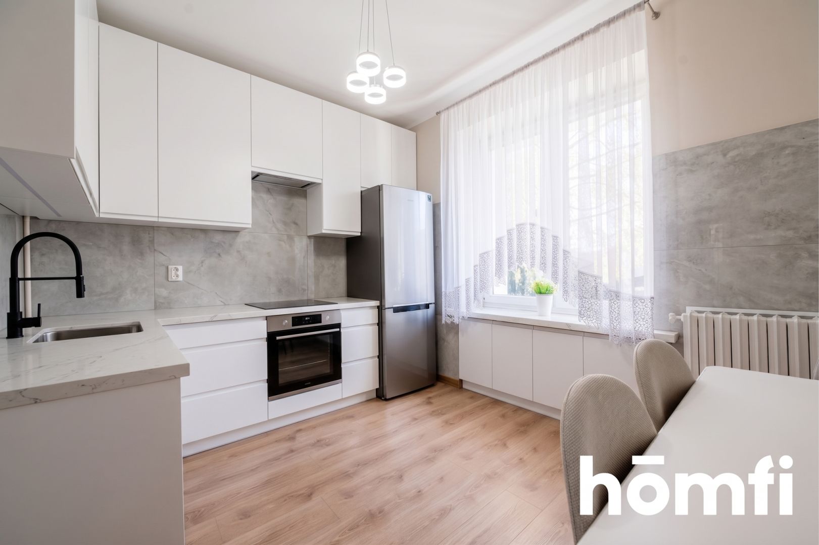 SPACIOUS APARTMENT IN THE TOWN CENTER - Квартира - Продаж - Radom, Obozisko