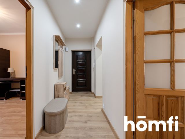 SPACIOUS APARTMENT IN THE TOWN CENTER - Apartment - Sale - Radom, Obozisko