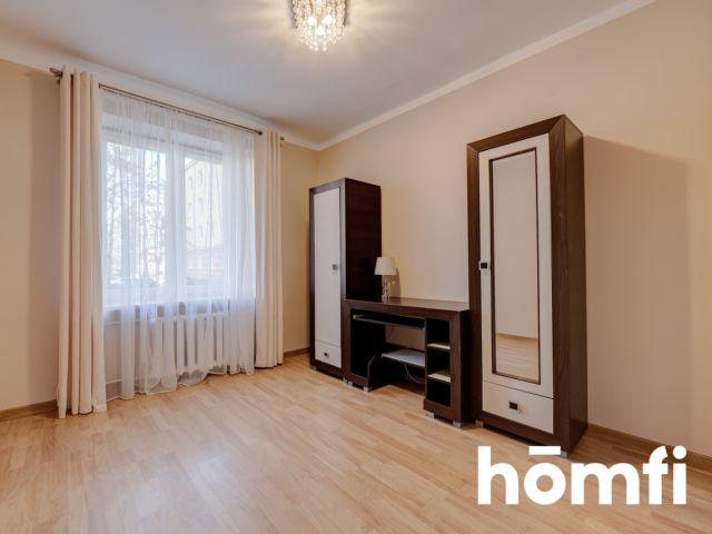 SPACIOUS APARTMENT IN THE TOWN CENTER - Apartment - Sale - Radom, Obozisko