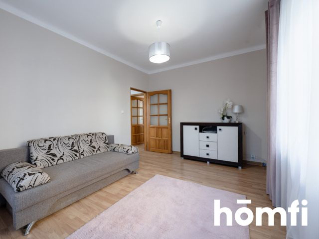 SPACIOUS APARTMENT IN THE TOWN CENTER - Apartment - Sale - Radom, Obozisko