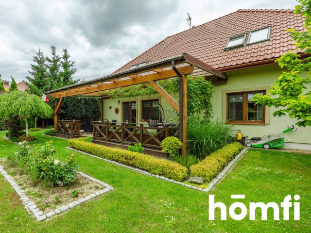 Spacious house with a BEAUTIFUL GARDEN | 6 rooms | Garage | Trzebownisko | Rzeszów - Дім - Продаж - Rzeszowski, Trzebownisko