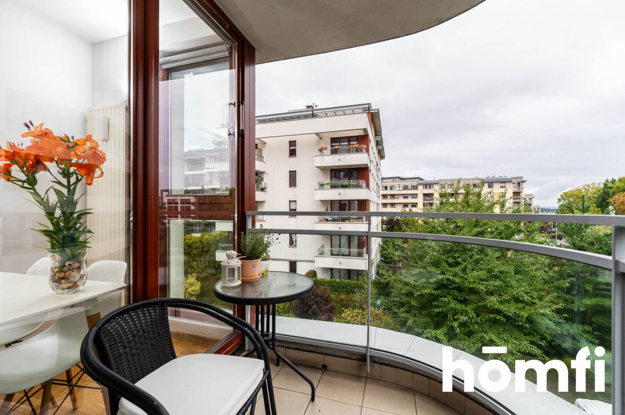 Gotowe do wprowadzenia 3-pokojowe mieszkanie z balkonem i windą w cichej okolicy przy ulicy Piltza - Mieszkanie - Sprzedaż - Kraków, Podgórze / Dębniki