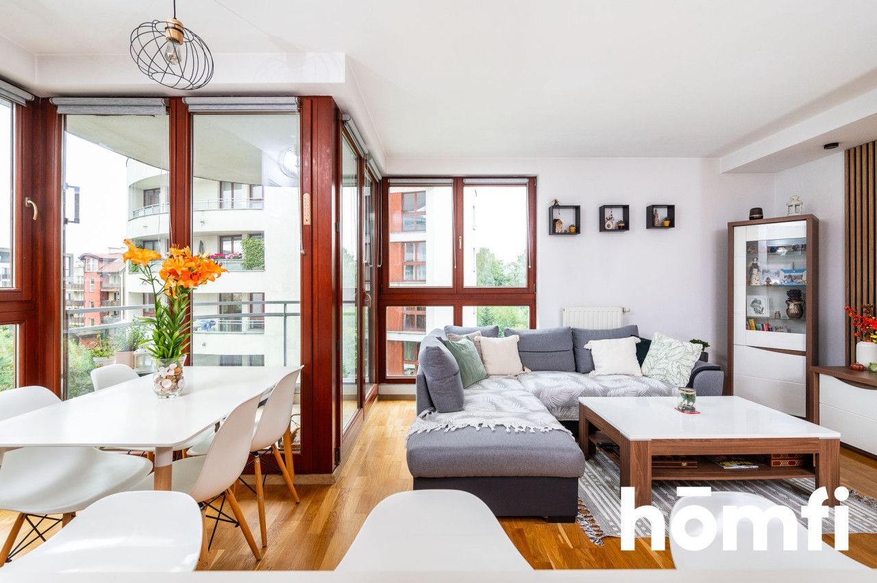 Gotowe do wprowadzenia 3-pokojowe mieszkanie z balkonem i windą w cichej okolicy przy ulicy Piltza - Mieszkanie - Sprzedaż - Kraków, Podgórze / Dębniki