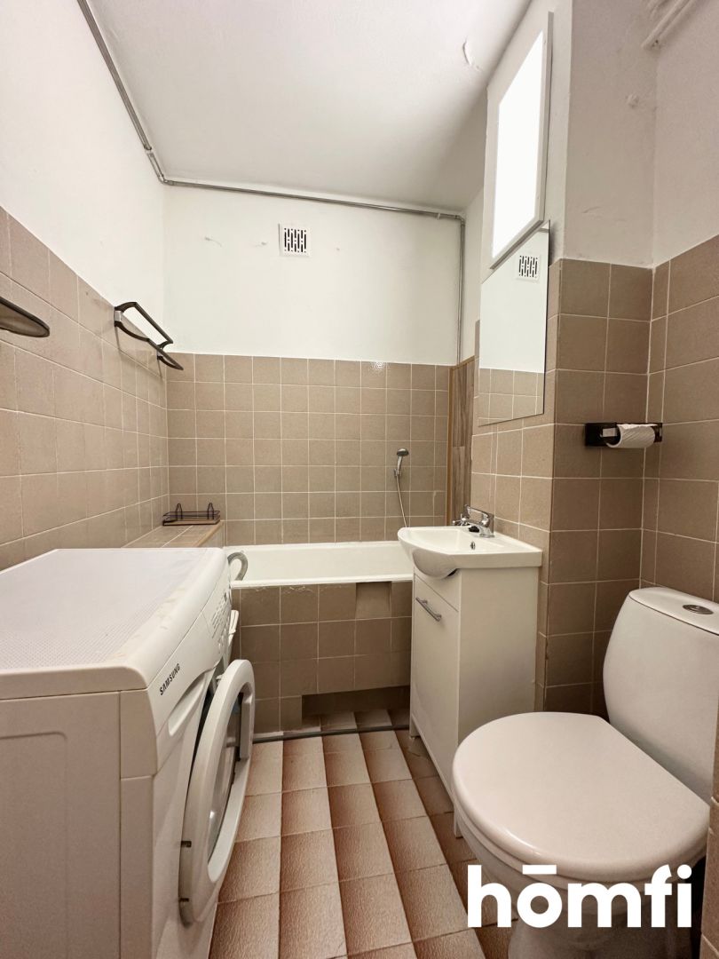 28 m2 studio on the osiedle Złotego Wieku Street - Apartment - Rent - Kraków, Nowa Huta