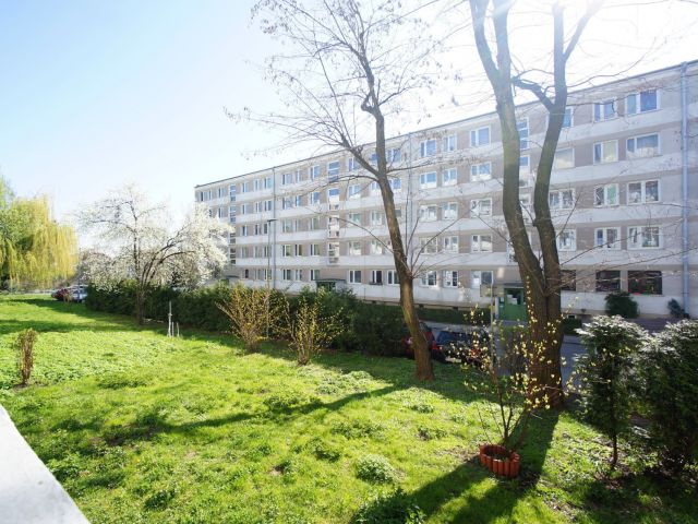 28 m2 studio on the osiedle Złotego Wieku Street - Apartment - Rent - Kraków, Nowa Huta