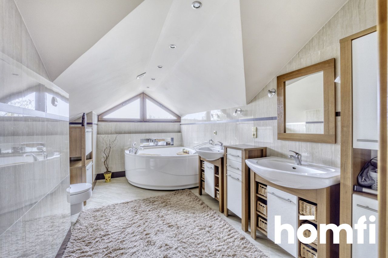 A city villa in the immediate vicinity of the forest - Дім - Продаж - Toruń, Wrzosy