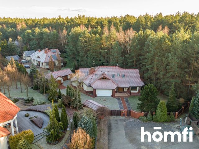 A city villa in the immediate vicinity of the forest - Дім - Продаж - Toruń, Wrzosy