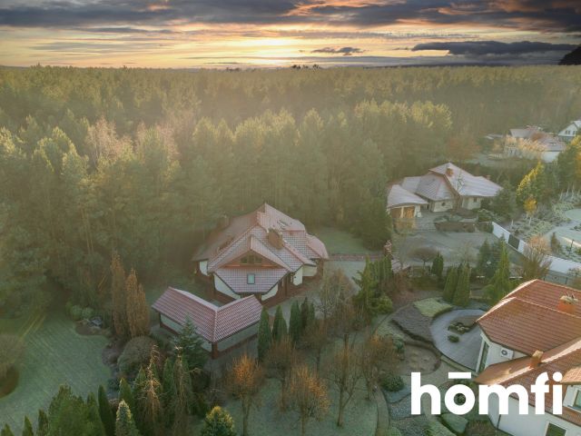 Willa miejska w bezpośrednim sąsiedztwie lasu - Dom - Sprzedaż - Toruń, Wrzosy