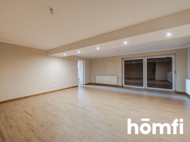 Dom w otoczeniu drzew - Dom - Sprzedaż - Radomski, Jedlnia-Letnisko / Antoniówka