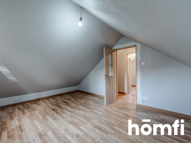 Dom w otoczeniu drzew - Dom - Sprzedaż - Radomski, Jedlnia-Letnisko / Antoniówka