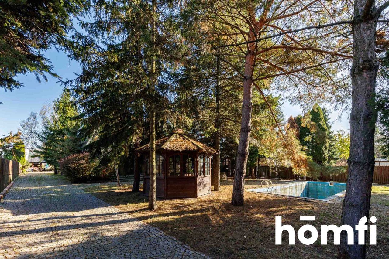 Dom z ogrodem, basenem i kominkiem w Wawrze - Dom - Sprzedaż - Warszawa, Wawer