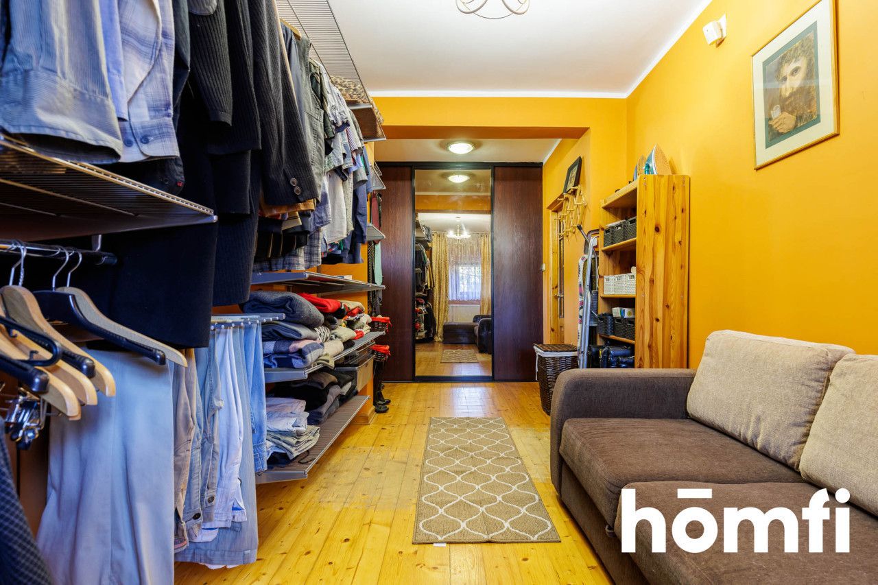 Dom z ogrodem, basenem i kominkiem w Wawrze - Dom - Sprzedaż - Warszawa, Wawer