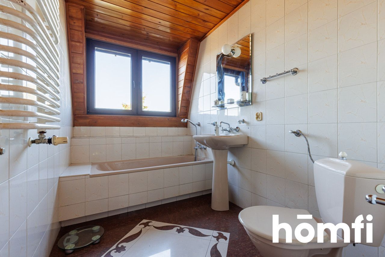 Dom z ogrodem, basenem i kominkiem w Wawrze - Dom - Sprzedaż - Warszawa, Wawer