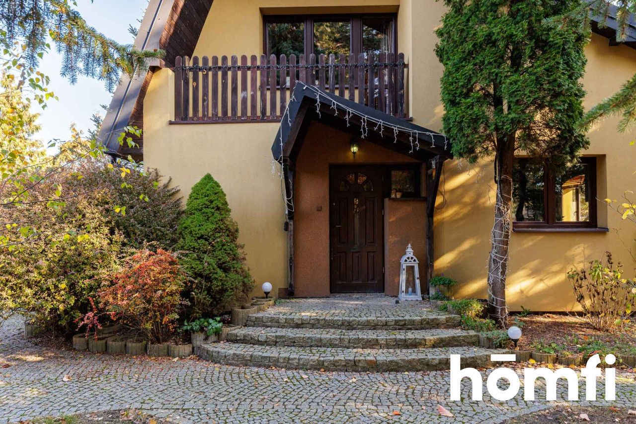 Dom z ogrodem, basenem i kominkiem w Wawrze - Dom - Sprzedaż - Warszawa, Wawer