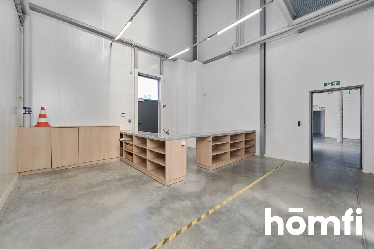 Nowoczesny budynek biurowy z magazynem w Siechnicach przy Obwodnicy Wschodniej - Commercial premises - Sale - Wrocławski, Siechnice
