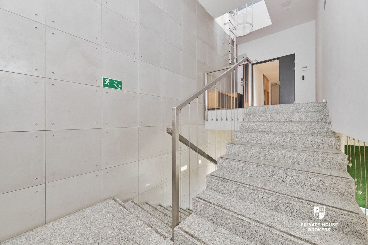 Nowoczesny budynek biurowy z magazynem w Siechnicach przy Obwodnicy Wschodniej - Commercial premises - Sale - Wrocławski, Siechnice