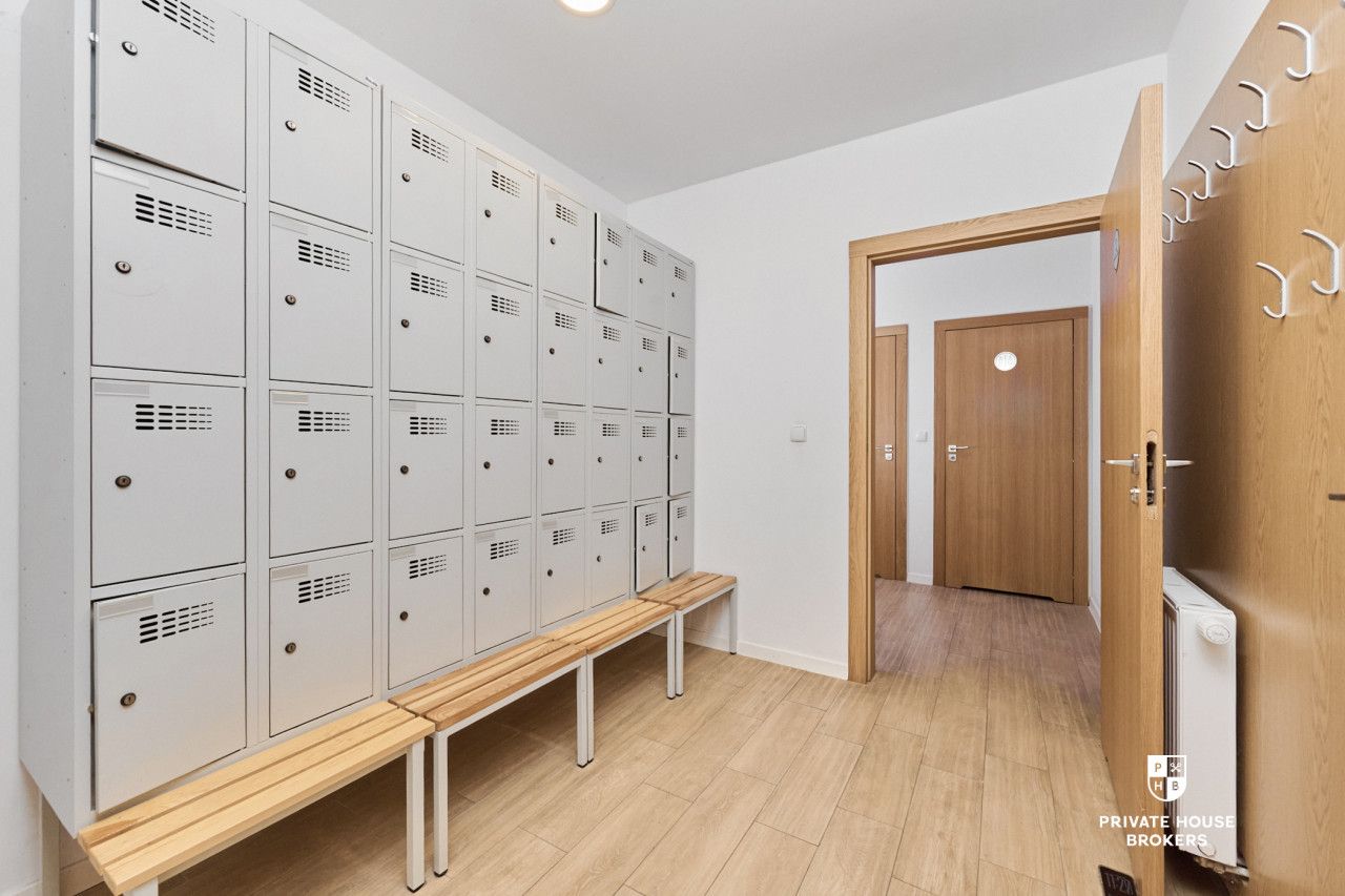 Nowoczesny budynek biurowy z magazynem w Siechnicach przy Obwodnicy Wschodniej - Commercial premises - Sale - Wrocławski, Siechnice