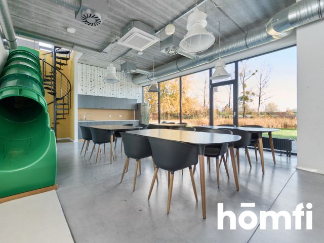 Nowoczesny budynek biurowy z magazynem w Siechnicach przy Obwodnicy Wschodniej - Lokal użytkowy - Sprzedaż - Wrocławski, Siechnice