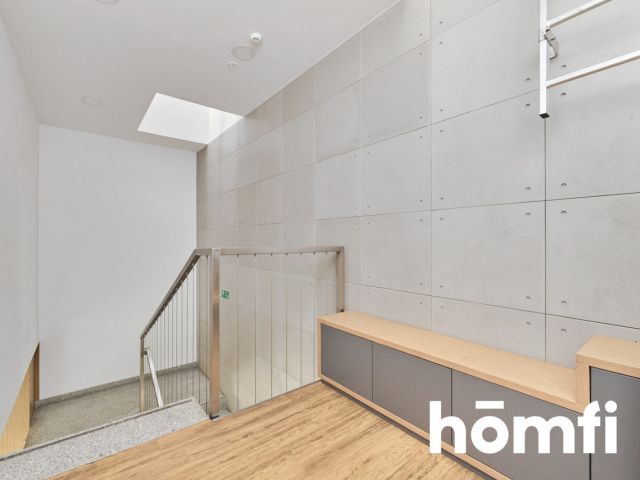 Nowoczesny budynek biurowy z magazynem w Siechnicach przy Obwodnicy Wschodniej - Lokal użytkowy - Sprzedaż - Wrocławski, Siechnice