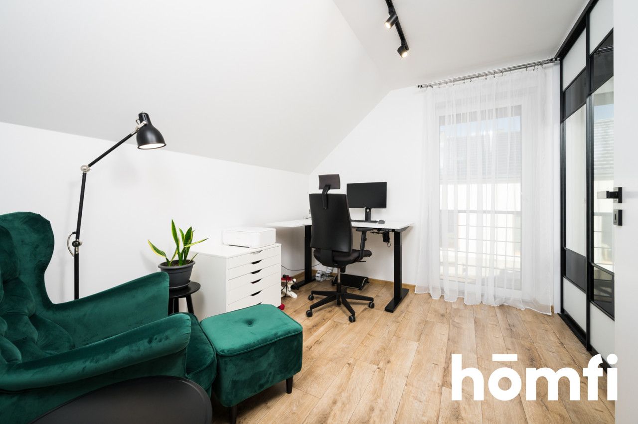 Spacious Home in a Peaceful Area, Move-In Ready - Дім - Продаж - Krakowski, Michałowice / Masłomiąca