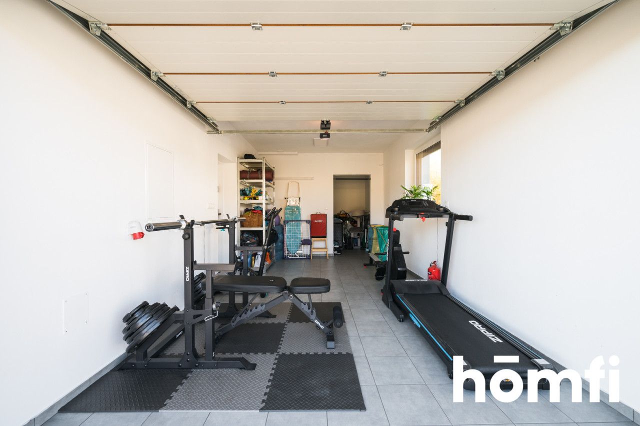 Spacious Home in a Peaceful Area, Move-In Ready - Дім - Продаж - Krakowski, Michałowice / Masłomiąca