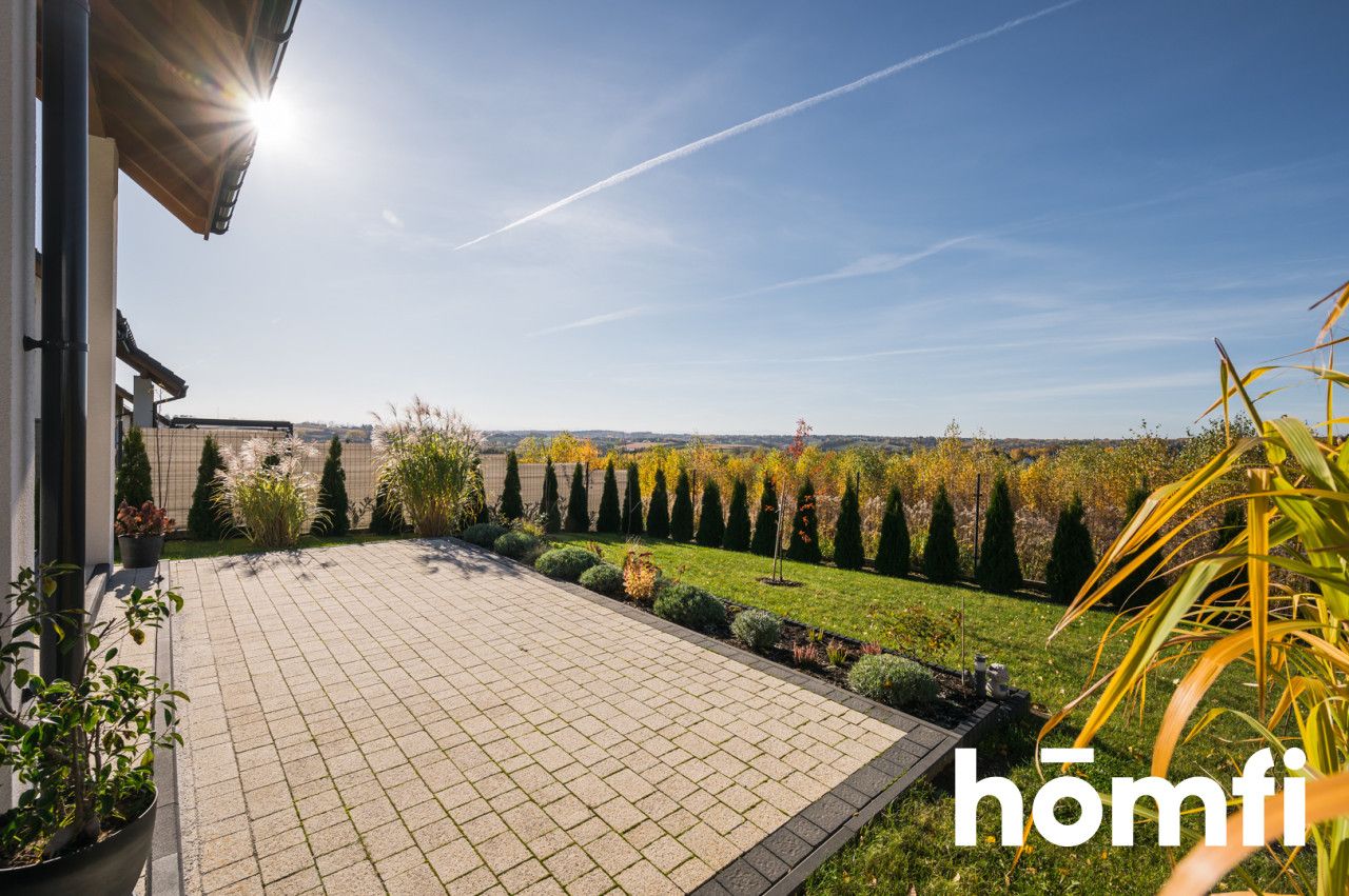 Rodzinny dom w spokojnej okolicy z pięknym widokiem - Dom - Sprzedaż - Krakowski, Michałowice / Masłomiąca