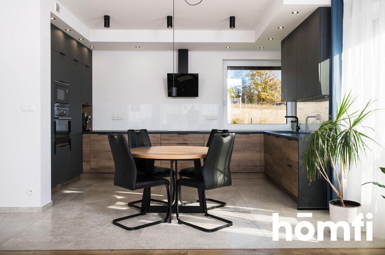 Spacious Home in a Peaceful Area, Move-In Ready - Дім - Продаж - Krakowski, Michałowice / Masłomiąca