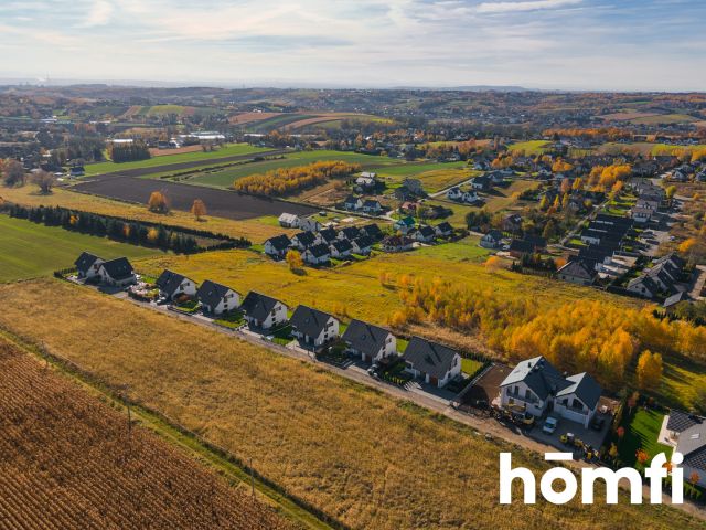 Rodzinny dom w spokojnej okolicy z pięknym widokiem - Dom - Sprzedaż - Krakowski, Michałowice / Masłomiąca