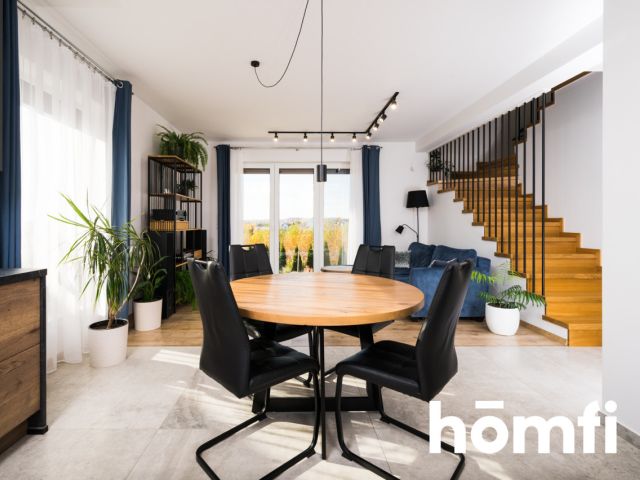 Przestronny dom w spokojnej okolicy, gotowy do wprowadzenia - Dom - Sprzedaż - Krakowski, Michałowice / Masłomiąca