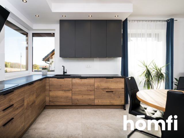 Rodzinny dom w spokojnej okolicy z pięknym widokiem - Dom - Sprzedaż - Krakowski, Michałowice / Masłomiąca