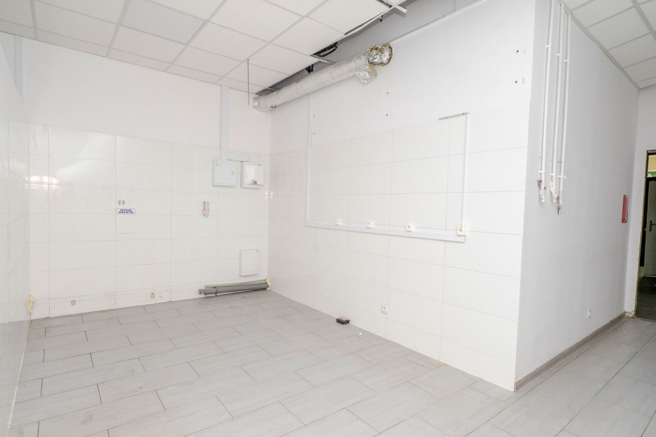 Commercial space for rent Wrocławska street 148 sqm - Commercial premises - Rent - Kraków, Krowodrza