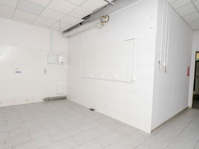 Commercial space for rent Wrocławska street 148 sqm - Commercial premises - Rent - Kraków, Krowodrza