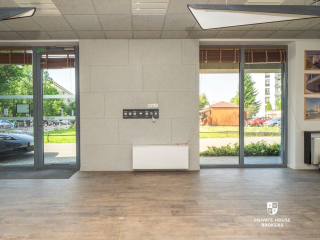 Commercial space for rent Krasickiego street 57 sqm - Commercial premises - Rent - Kraków, Podgórze