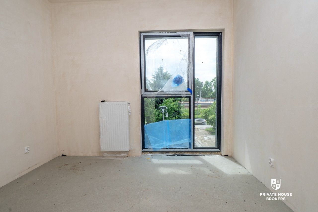 Commercial space for rent Wybickiego street 139 sqm - Commercial premises - Rent - Kraków, Krowodrza