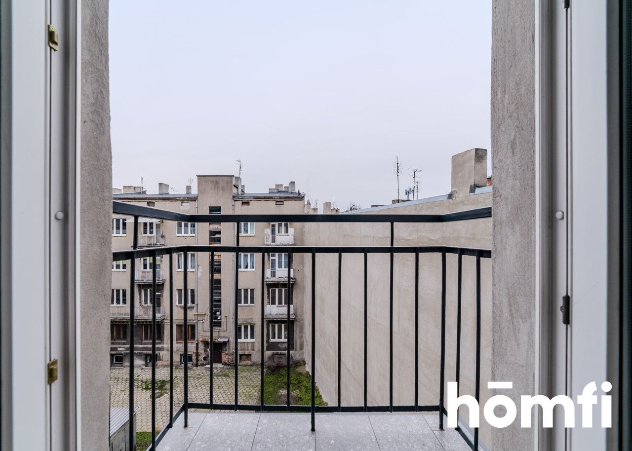 Pełen światła apartament w odrestaurowanej kamienicy - dwa balkony, piwnice, parking - Mieszkanie - Sprzedaż - Łódź, Polesie