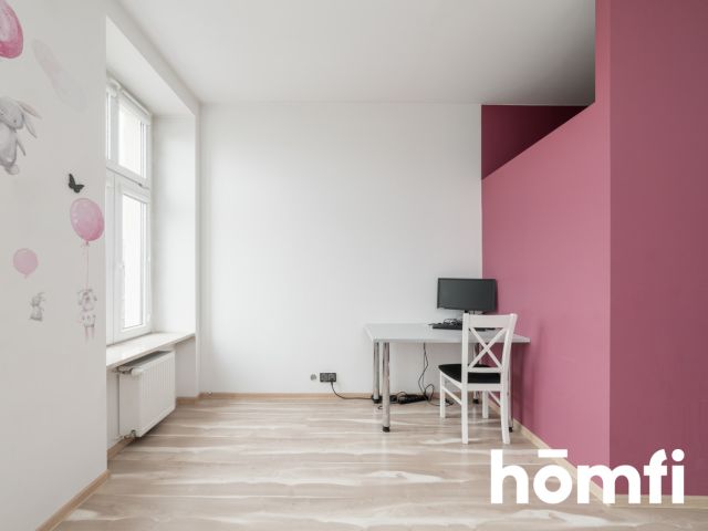 Pełen światła apartament w odrestaurowanej kamienicy - dwa balkony, piwnice, parking - Mieszkanie - Sprzedaż - Łódź, Polesie