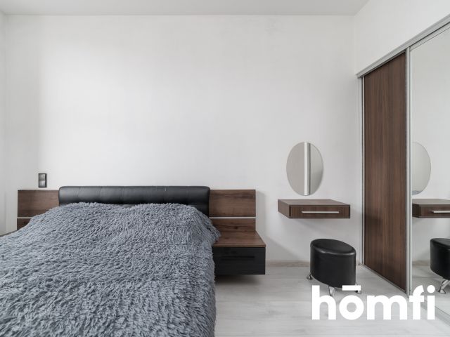 Unique apartment with city view in a fully renovated building – city center - Apartment - Sale - Łódź, Polesie