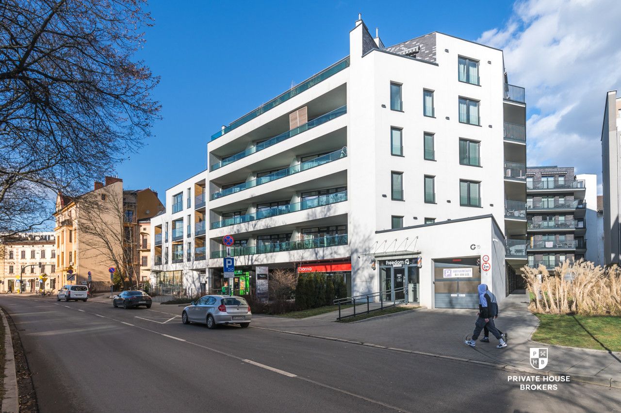 Lokal z witryną o powierzchni 97.4 m2, ul. Daszyńskiego/ Grzegórzecka - Lokal użytkowy - Wynajem - Kraków, Śródmieście / Grzegórzki