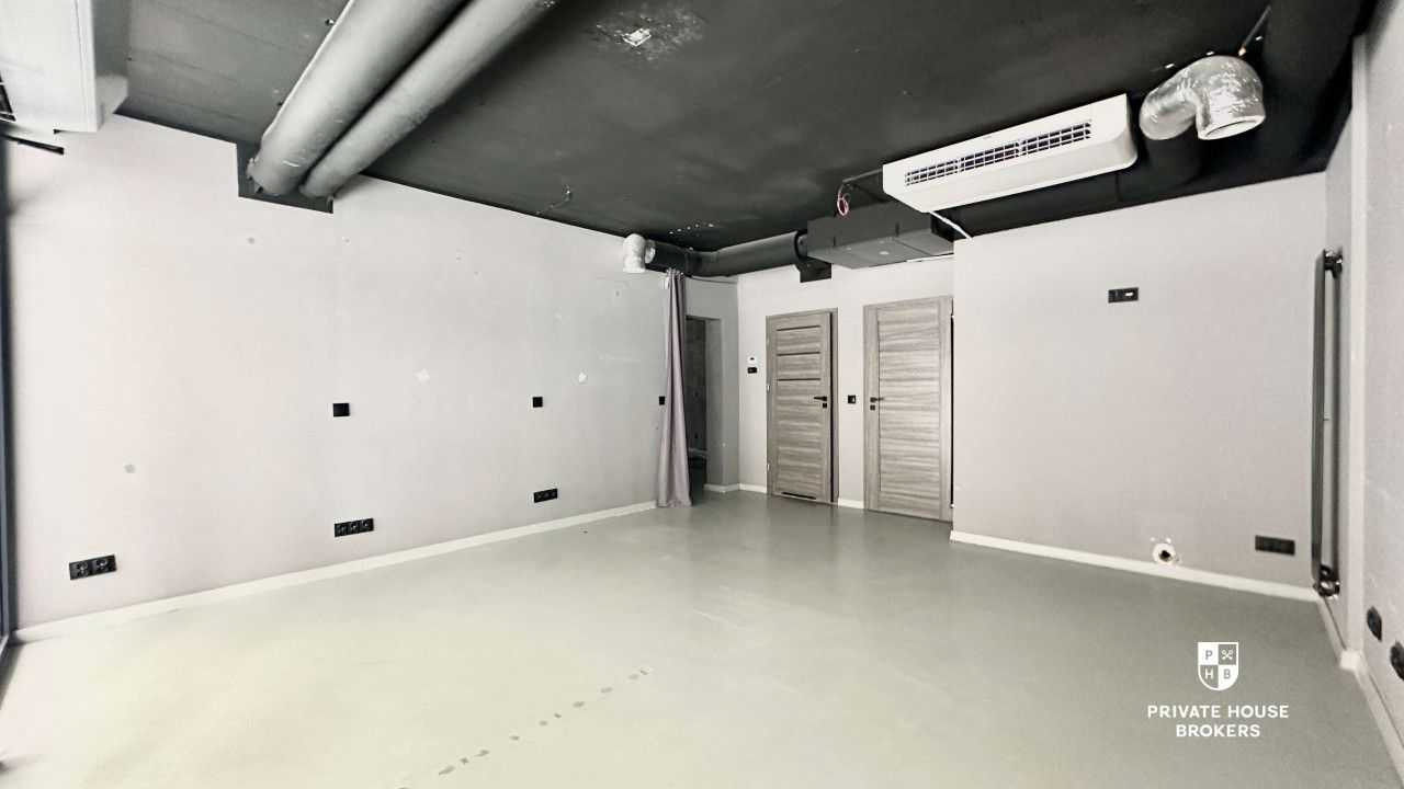 Lokal z witryną o powierzchni 97.4 m2, ul. Daszyńskiego/ Grzegórzecka - Lokal użytkowy - Wynajem - Kraków, Śródmieście / Grzegórzki