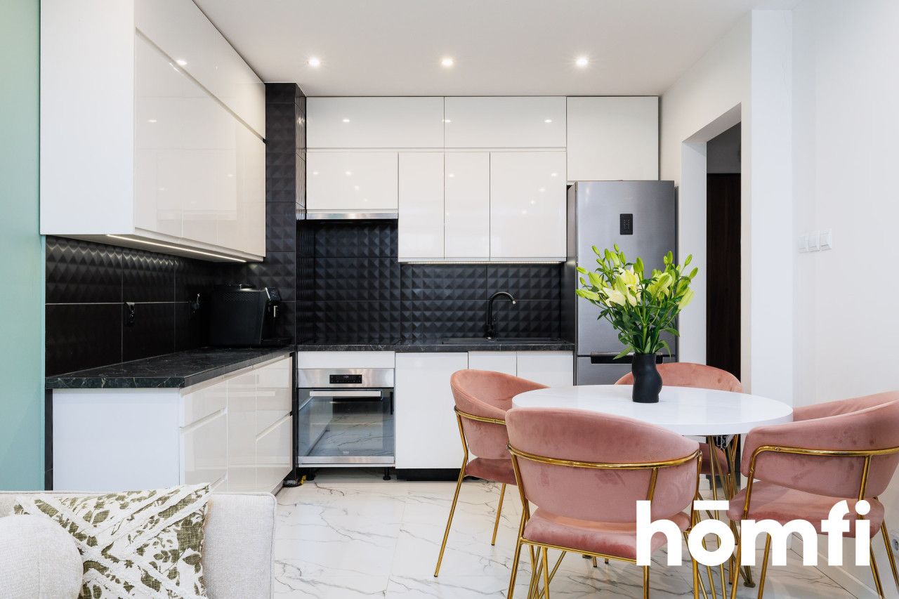 Gotowe do zamieszkania od zaraz! 3 pokoje z garażem i świetną komunikacją - Mieszkanie - Sprzedaż - Kraków, Nowa Huta / Czyżyny